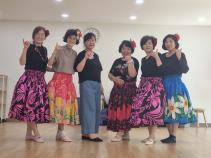 4월 나니아이나 훌라 활동사진 목록사진